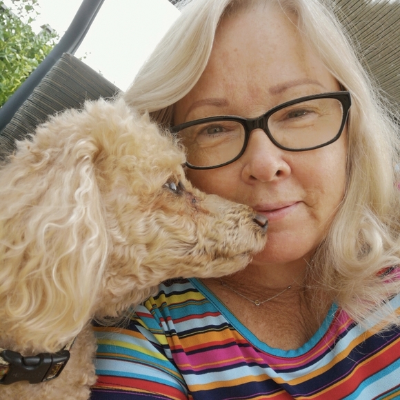 Meet your Posher, Kathy - Picture 1 of 1